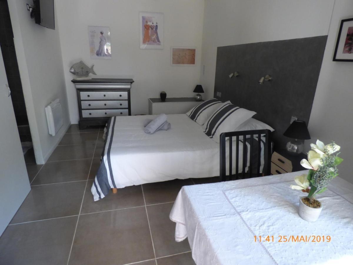 Mas Maurane-Chambre D'Hote Avec Spa Prive Aux Portes D'Arles Tarascon Exterior foto